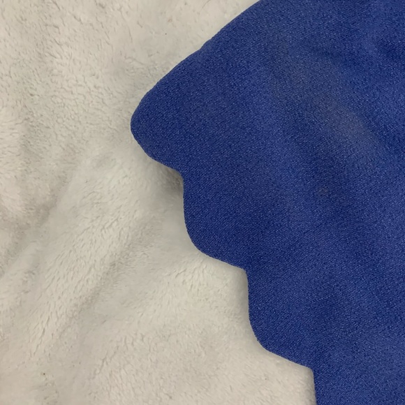 Monteau LA scalloped sleeveless top - Picture 3 of 3